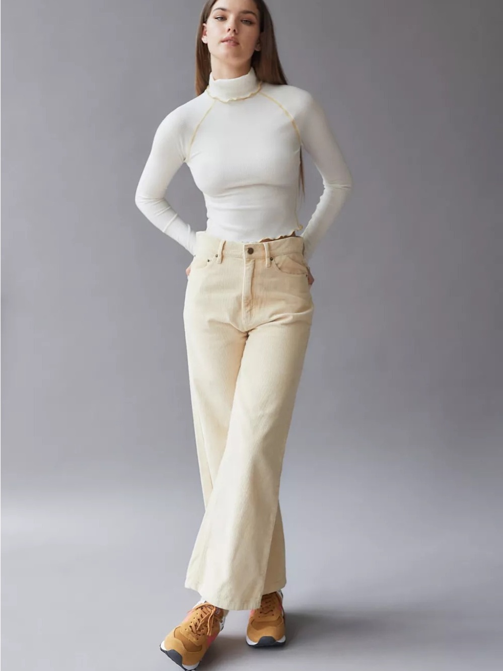 BDG Urban Outfitters Cream Corduroy Flare Pants Size 28 Wide Leg High Rise